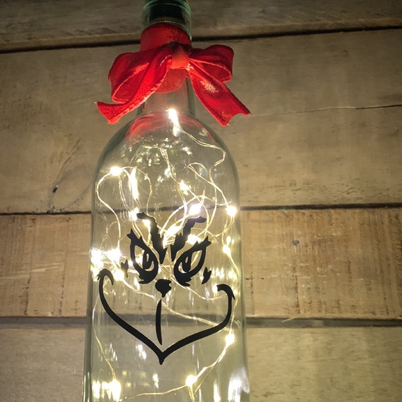 Grinch face wine bottle lantern - Picture 6 of 10